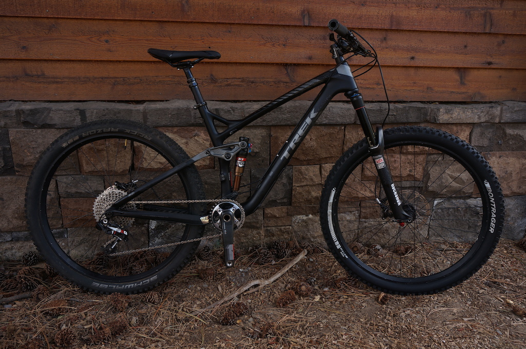 2014 Trek Remedy 9.9 27.5 Carbon mint with tons of upgrades