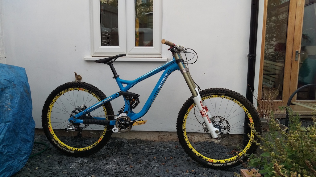 2011 Commencal Supreme V3 Large