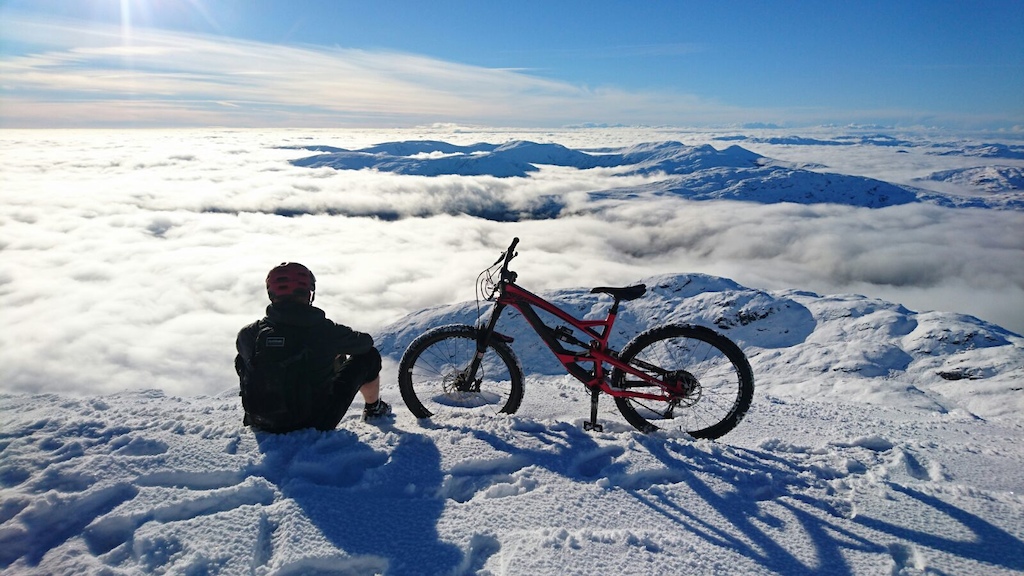 Top of Ben Lomond - Stoaked on cloud inversion