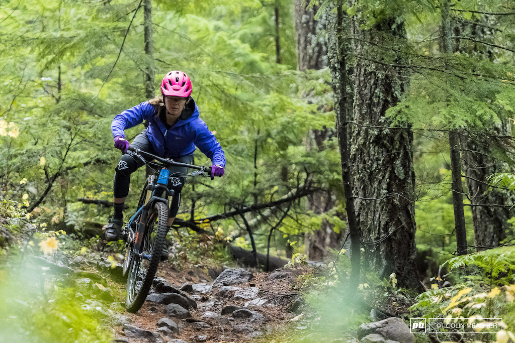 Nikki Hollatz in Raceface's Scout Softshell and DIY short.
