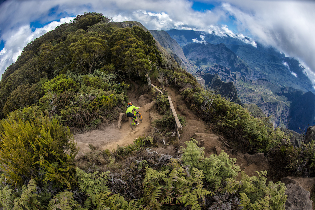 Megavalanche, La Réunion 2016

PIC © Andy Lloyd
www.andylloyd.photography
