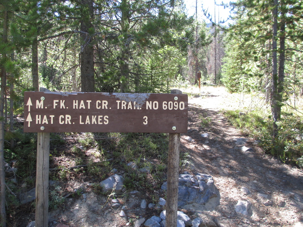 Trail head sign at Middle Fork trailhead. Note trail number is not correct.