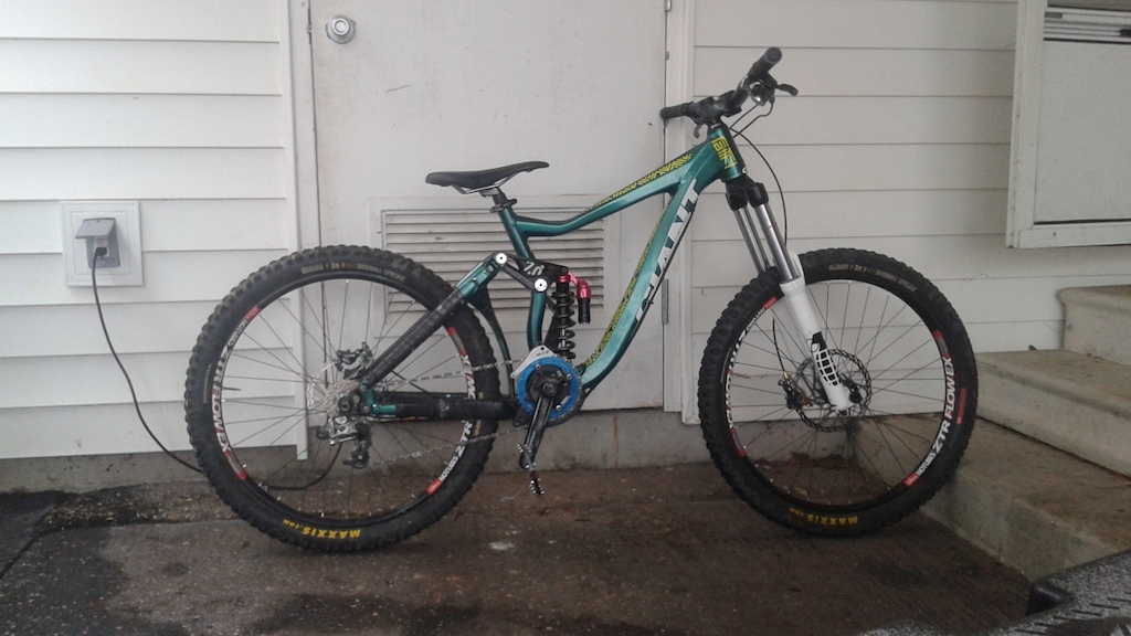2011 Faith.

Roco with Nuke Proof TI Spring on.
Blew up my DHX air.
Shortened the Seat Post as well