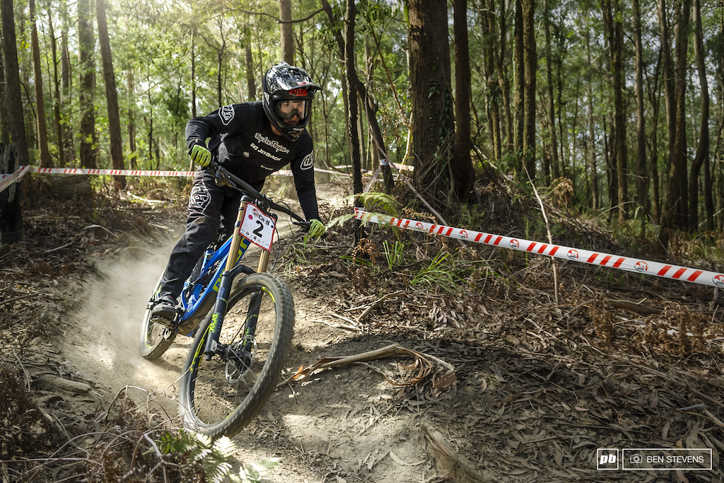 Danni looked fast all weekend and her hard work paid off as she took the Elite Women's Win.