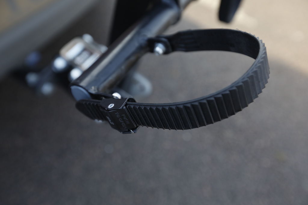 scorpion bike stand dimensions