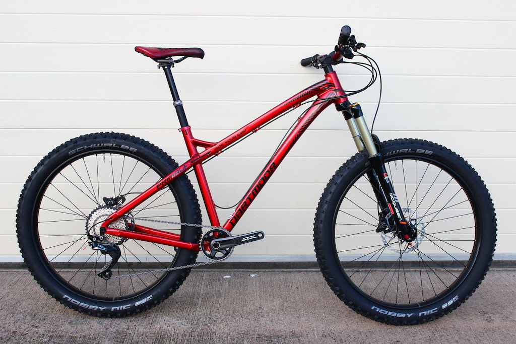 Dartmoor Primal Plus
1 x 11 SLX, X-Fusion Mcqueen forks. sweet build. Built by Slam69. Can come as a 29er if you wish