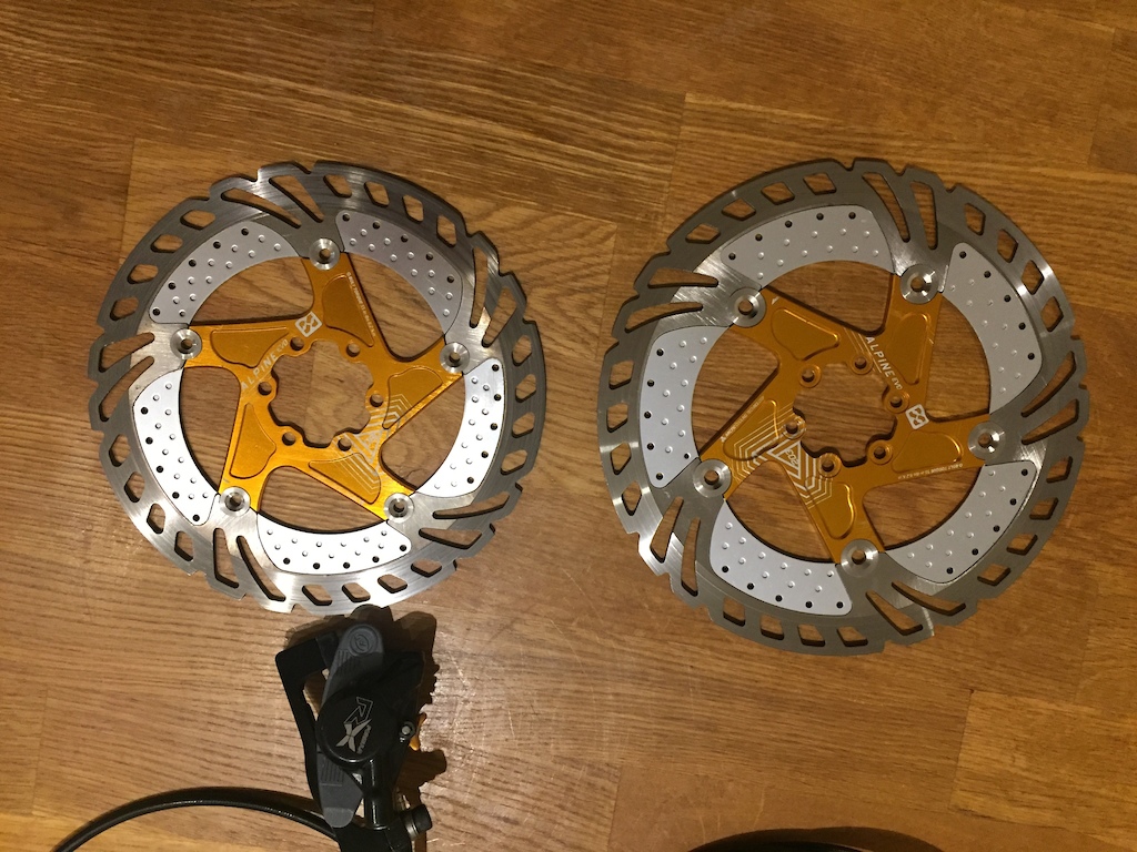 0 Formuła rx brakes with alpine evo discs 203F, 180R