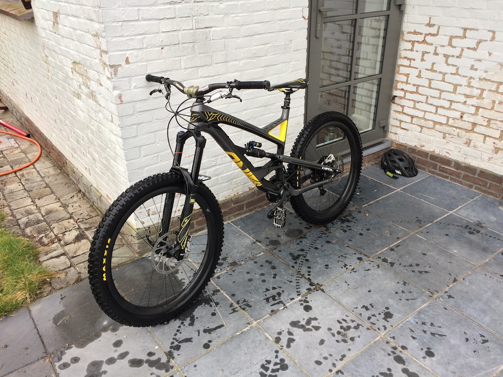 2015 YT Capra CF Pro Race LE large