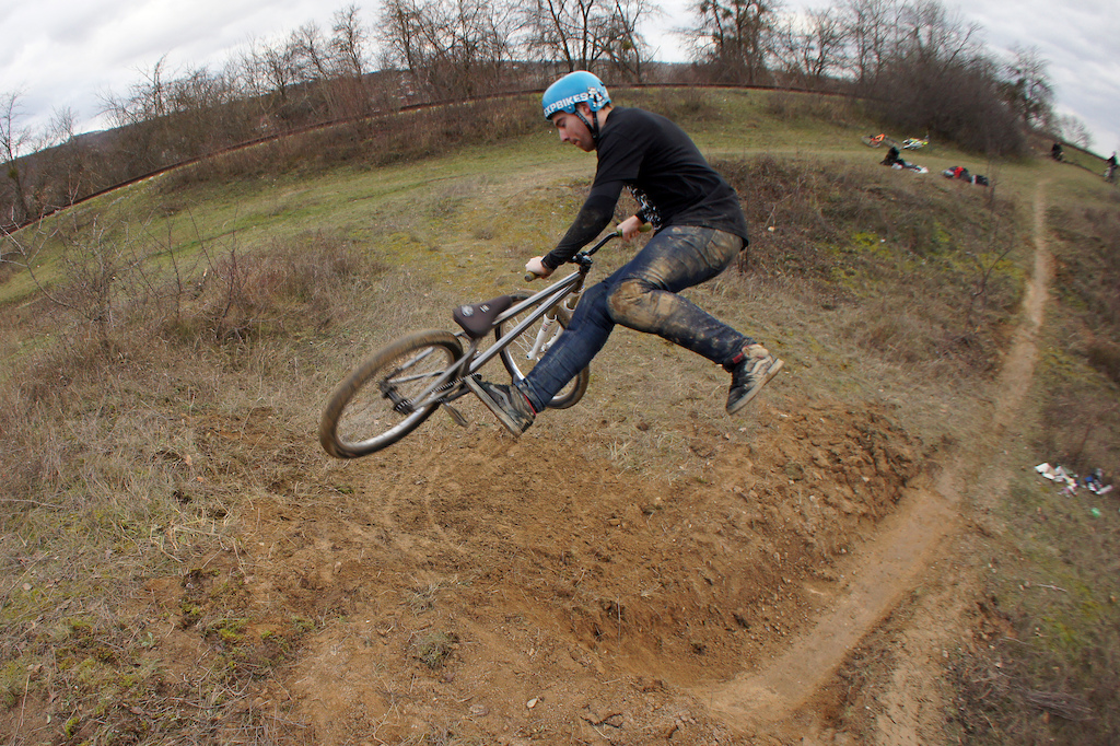 Tailwhip on the dirt transfer