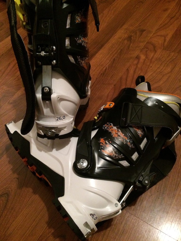 2013 Scarpa Maestrale RS A/T Ski Boots - size 26.0