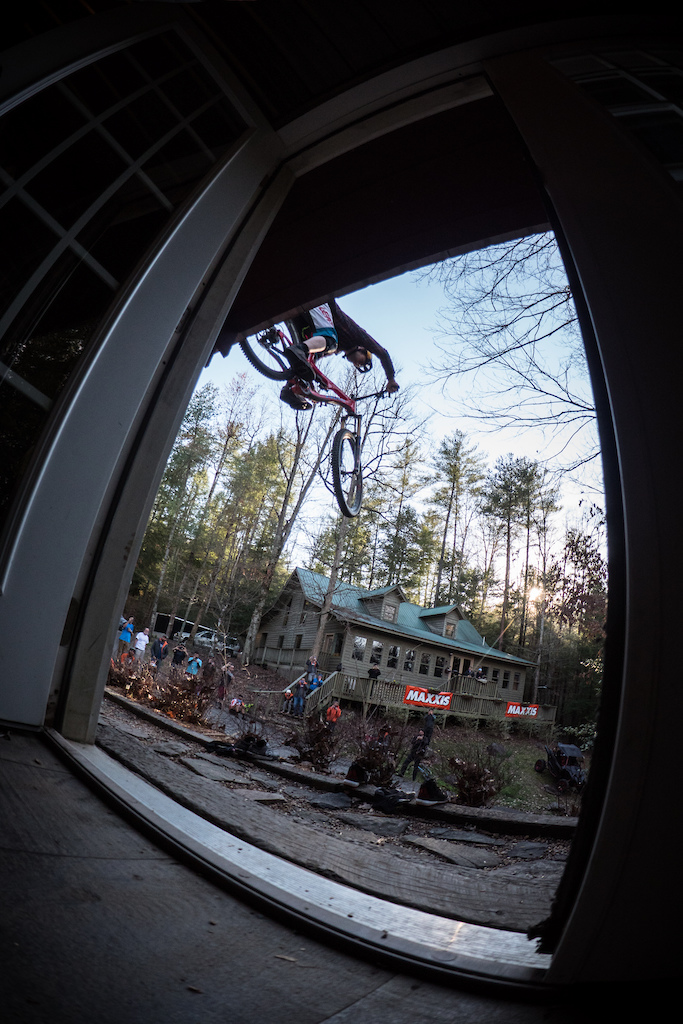 Roof drop at the Maxxis Summit