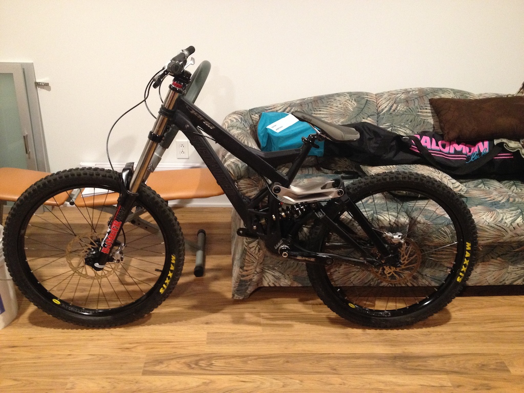 2004 Specialized Demo 9 DH