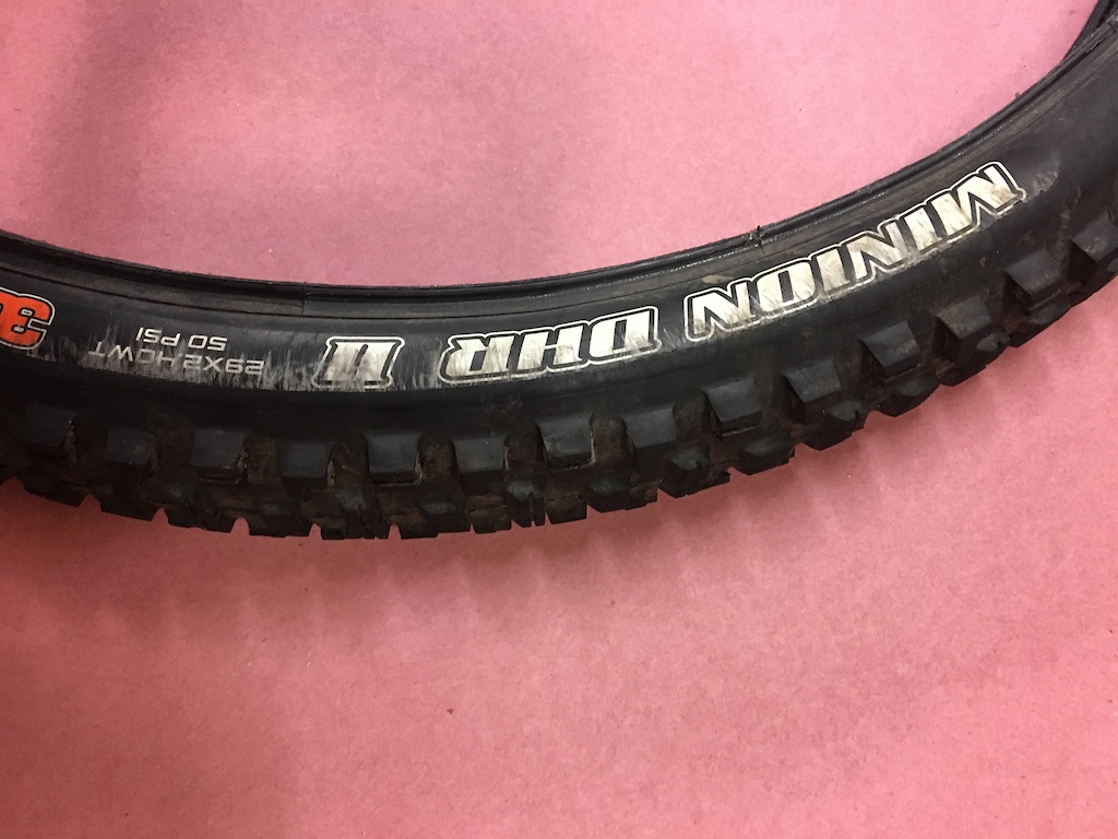 0 Assortment of 29er tires