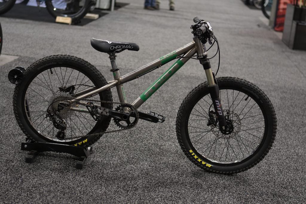 This was Tim Moore Personal bike for his boy. Reeb Cycles builds some amazing bikes and this kid is one lucky boy with this 20 inch shredder.