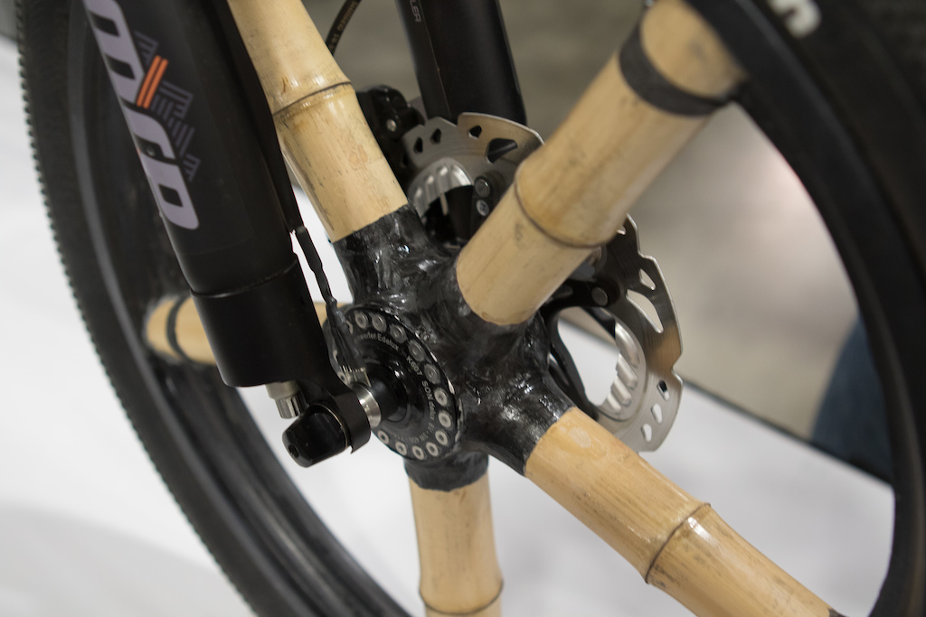 Calfee instaled a generator in the hub to power lights on the bike.