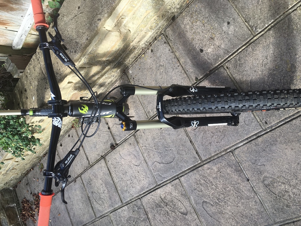 2015 Pivot Cycles Mach 6 Carbon XL Carbon/ Neon Yellow