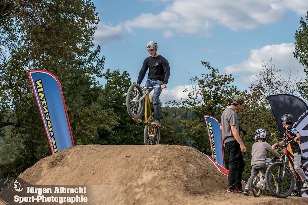 Deutsche Freestyle Mountainbike Tour - DFMT Series 
DFMTSeries.com 
https://www.facebook.com/DeutscheFreestyleMountainbikeTour/ 
https://www.instagram.com/dfmtseries/ 
https://www.youtube.com/channel/UCRRFwa9t8kJQPWMFYeZ-RTQ 
Riverside Bikegames Bikepark Schorndorf Dirtcontest by Freeride Mountain
Jürgen Albrecht Sport-Photographie