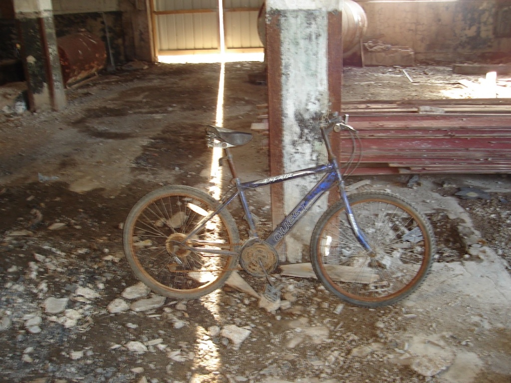 exploring an old abandoned warehouse/factory...I found a bike! hahahahaha!!!