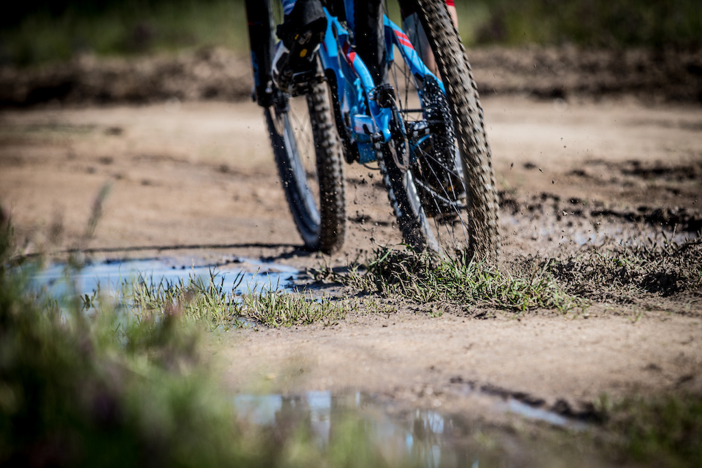 With rain 3 out of 4 days leading up to the opening Sea Otter event, left the trails wet and muddy in many places, including the ridgeline of stage 2.