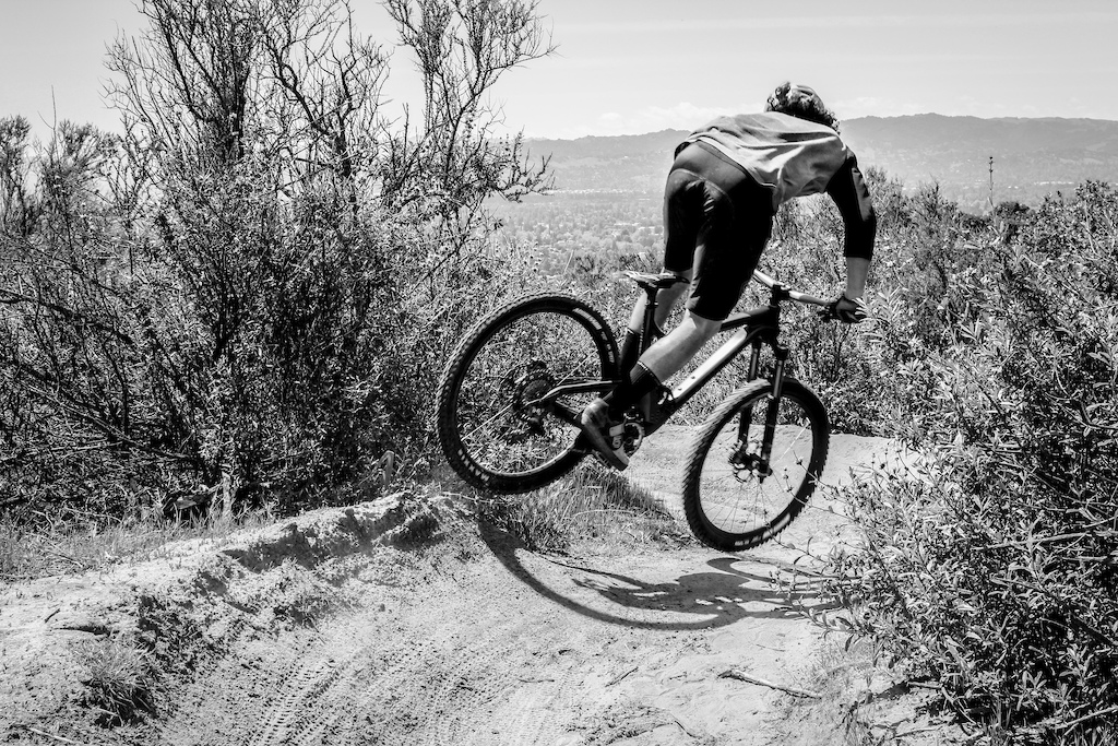 Jake Smith debuts his EVIL Following Slalom build for the 2017 Sea Otter Classic! Quick photo of him testing the build.