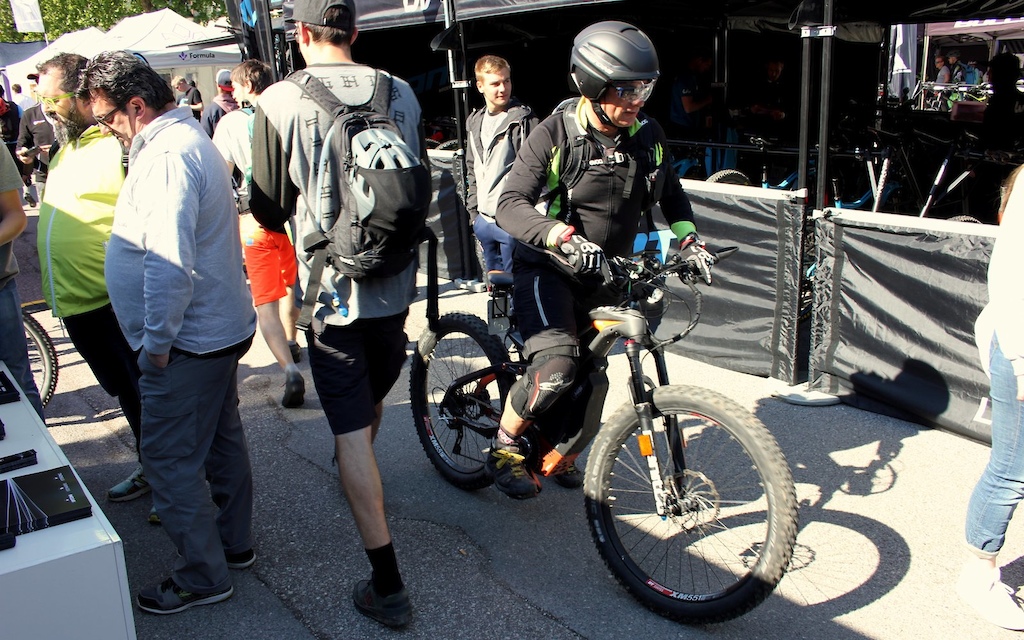 electric assisted mountain bike