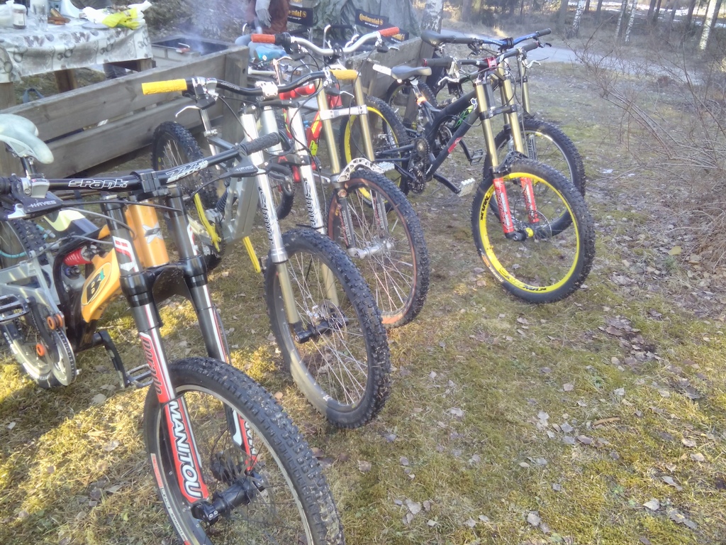 B1 Killer B Team DH, Sintesi Bazooka III, Sintesi Bazooka I, Norland Cycles Stealth Rider Prototype, and Rocky Mountain RM7