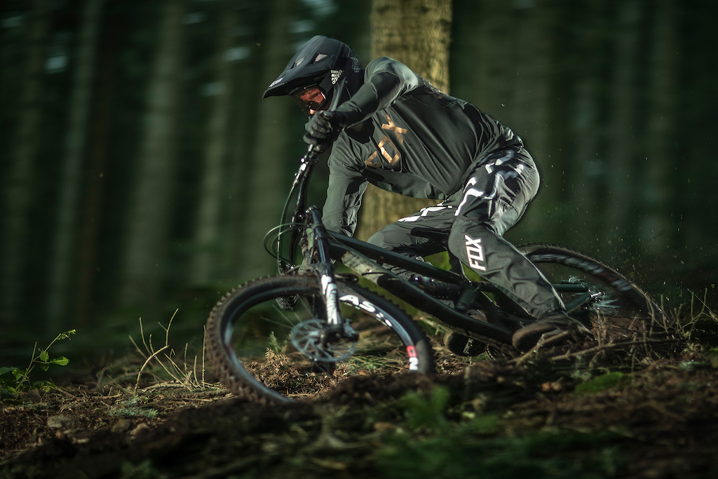 Pierre Edouard Ferry on the new COMMENCAL Furious