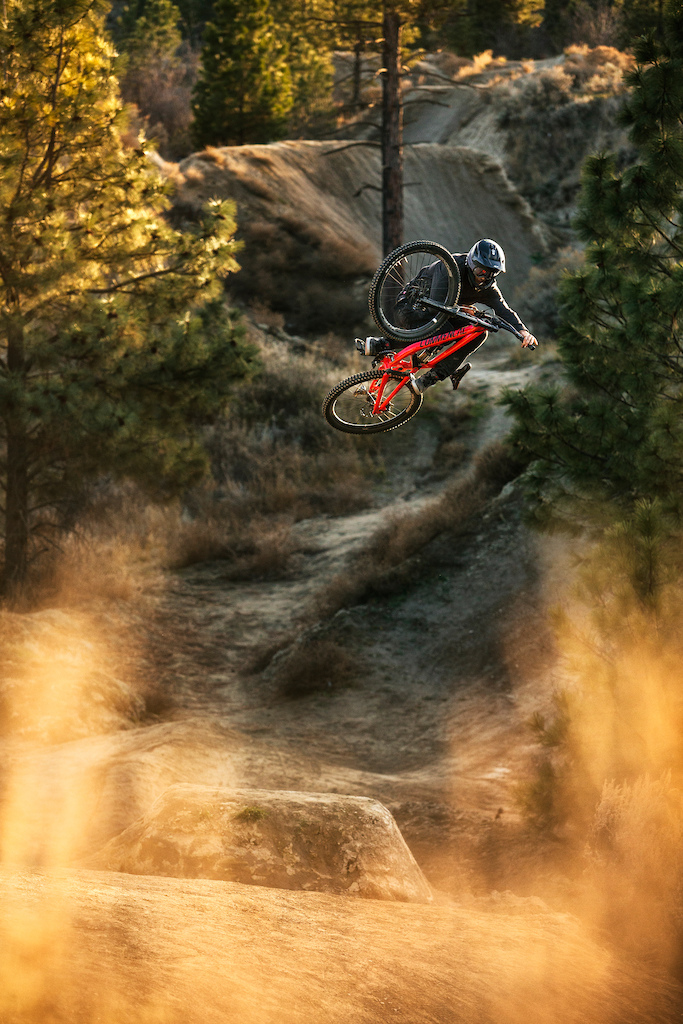Brendan Howey - COMMENCAL Furious 2017