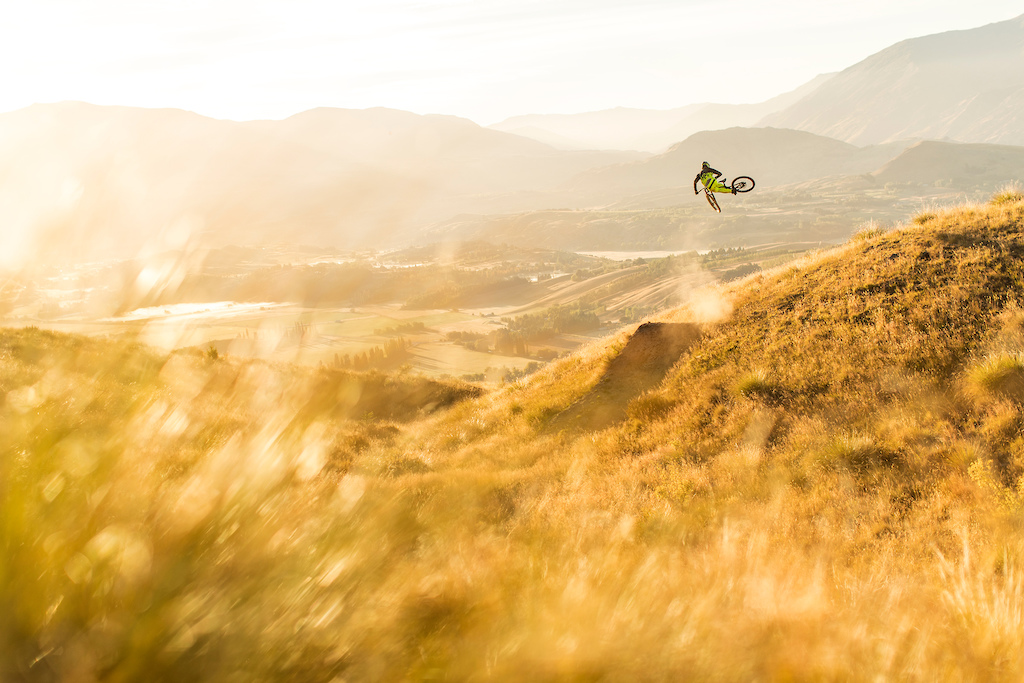 Louis Hamilton on the new COMMENCAL Furious 2017