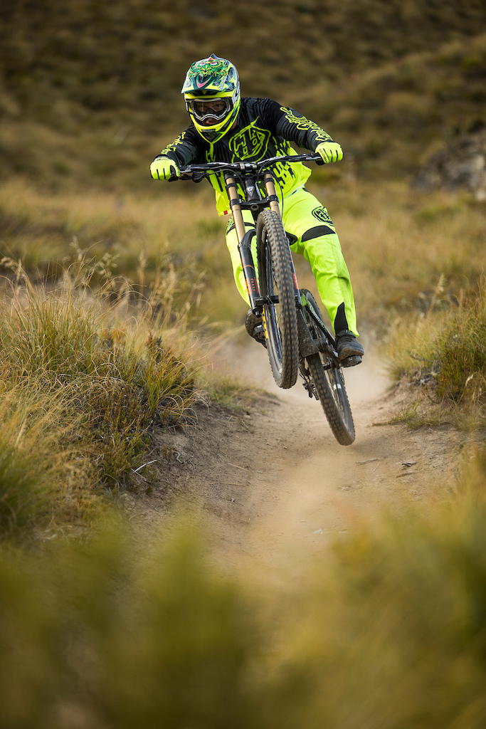 Louis Hamilton on the new COMMENCAL Furious 2017