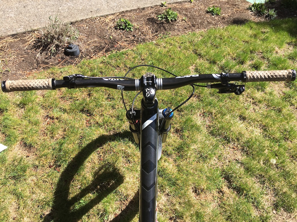 2015 Devinci Spartan Carbon RR/custom Large