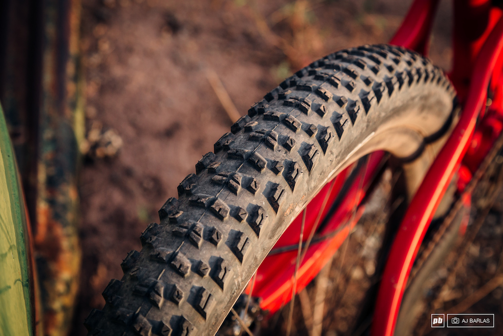 maxxis rekon as front tire