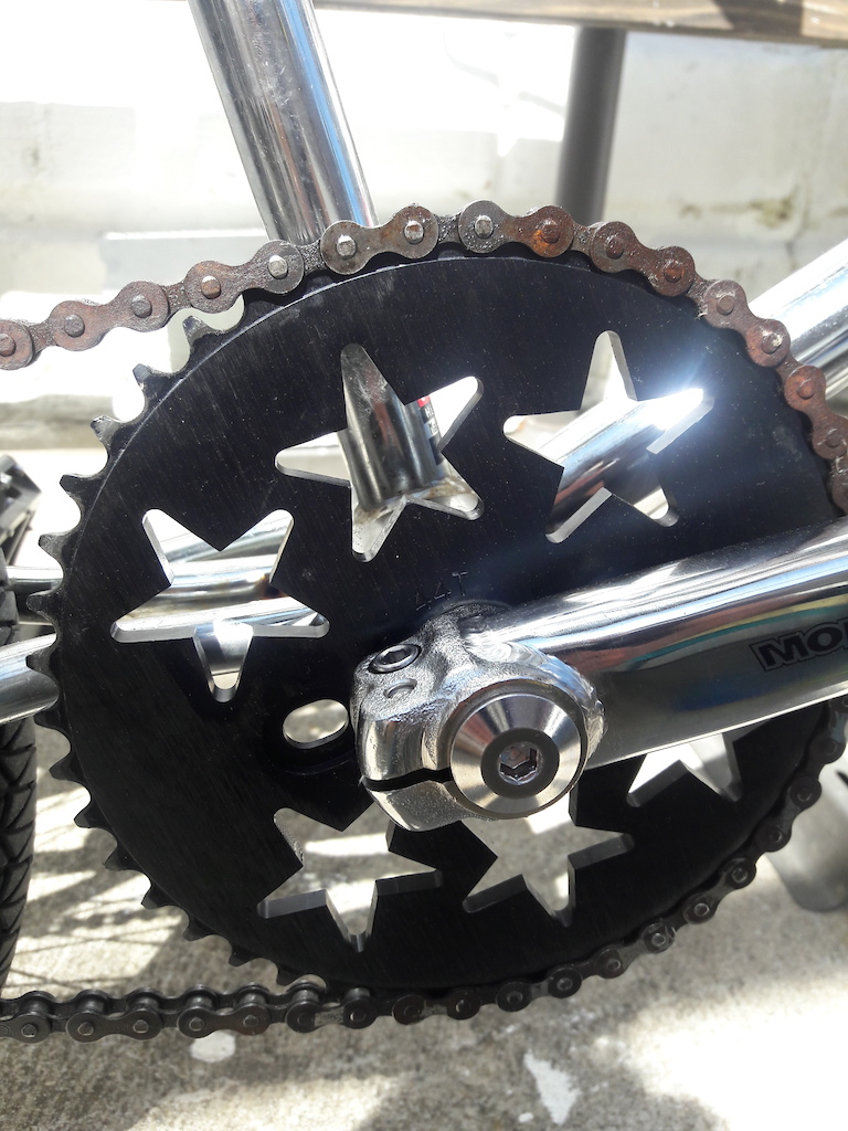 New(old school) Mongoose 3pc cranks installed with new chainring (soon to be gold)...