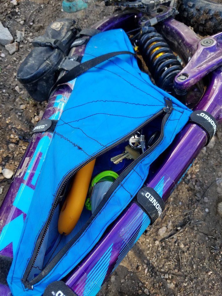 Silky big boy 2000 in the sheath / pack.
