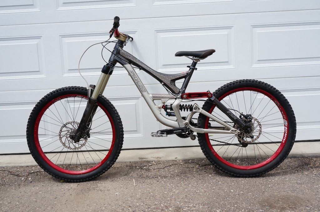 2009 Medium - Specialized Demo 7i