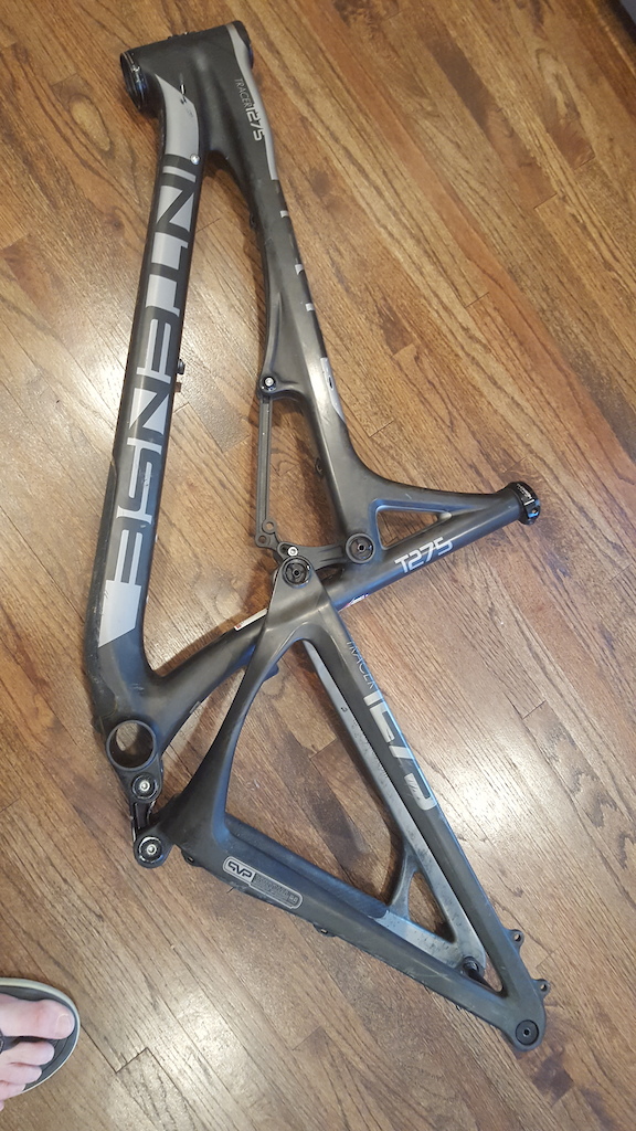 2014 Large Intense Tracer T275 Carbon