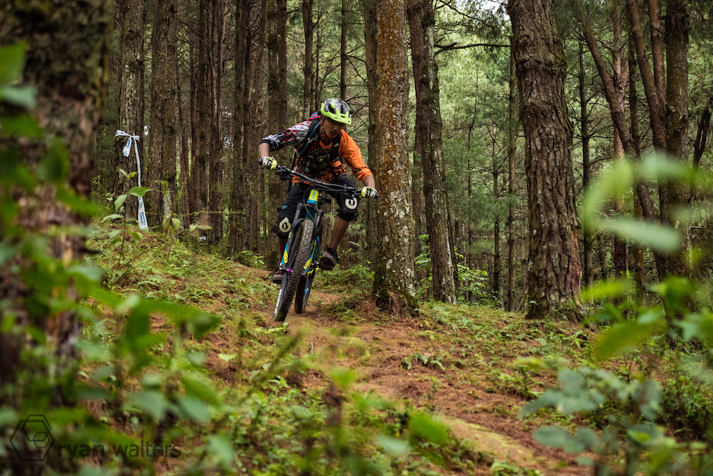Ripping the wet, slippery trails at Nagarkot on the weekend.

Thanks Ryan Walters for the Photoe
