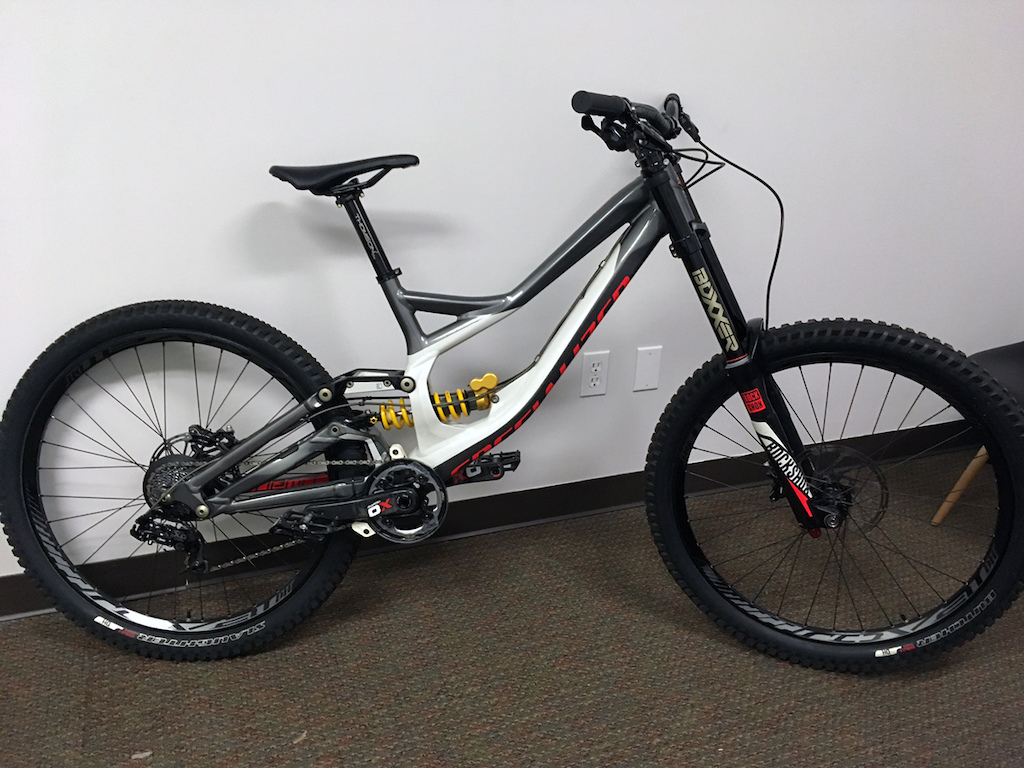 '15 Specialized Demo 8 650b - SIDE 1