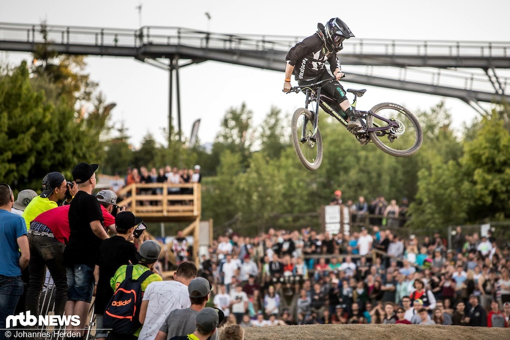 Whip off contest 2017