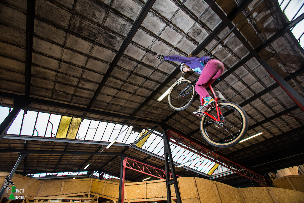 Tuck no hander in Stride Indoor bike park.

Photo by Simon Marchal