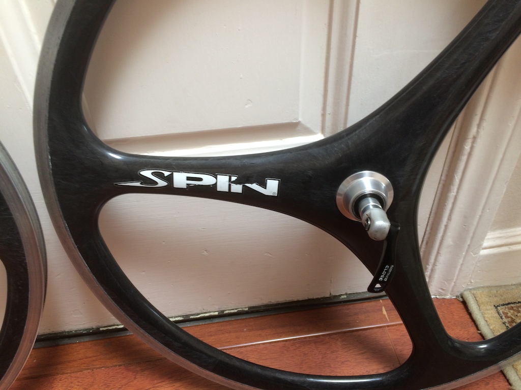 0 Spin Wheels Carbon Fiber Composite 3 spoke