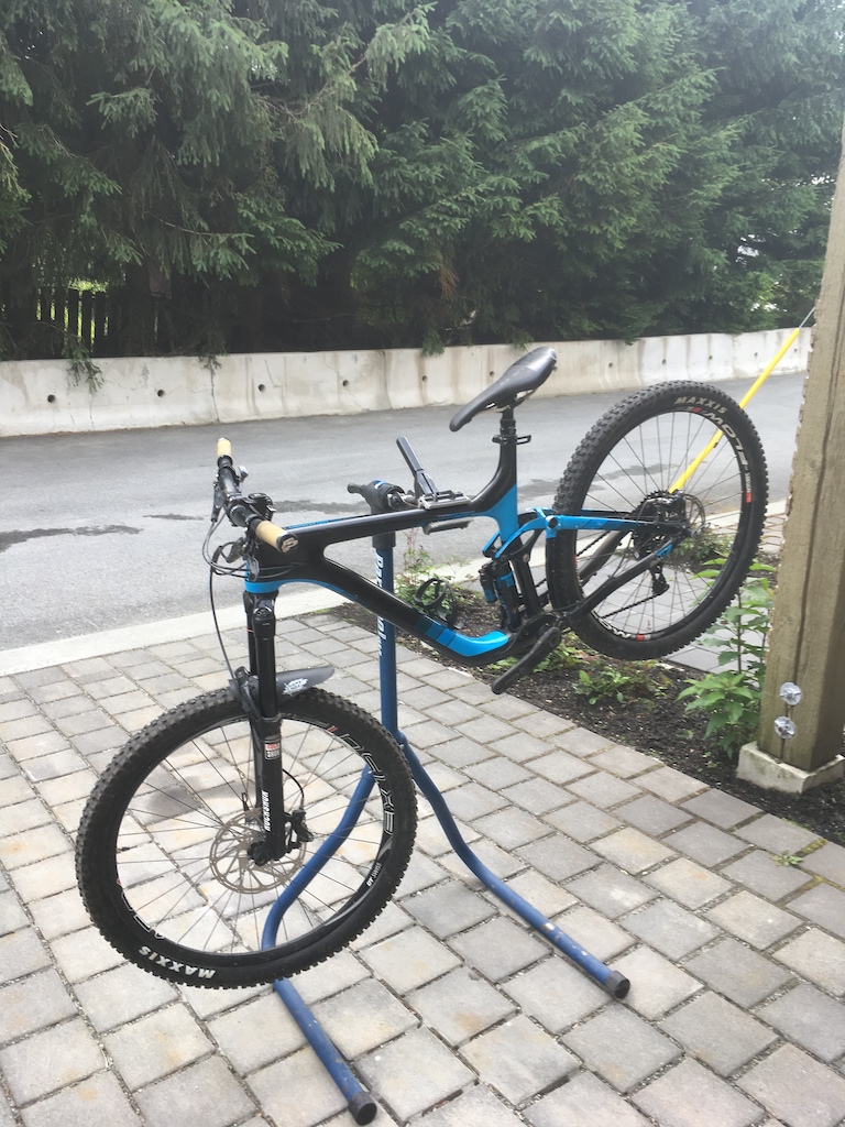 2015 Giant Reign Advanced 0