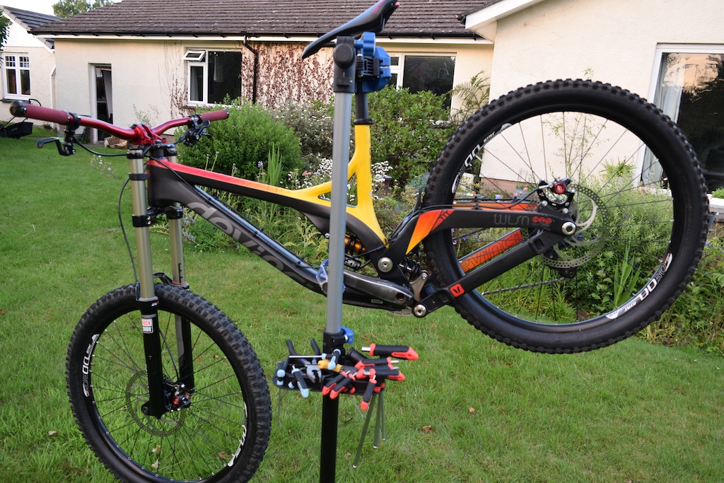 2014 Devinci Wilson Carbon Mint condition