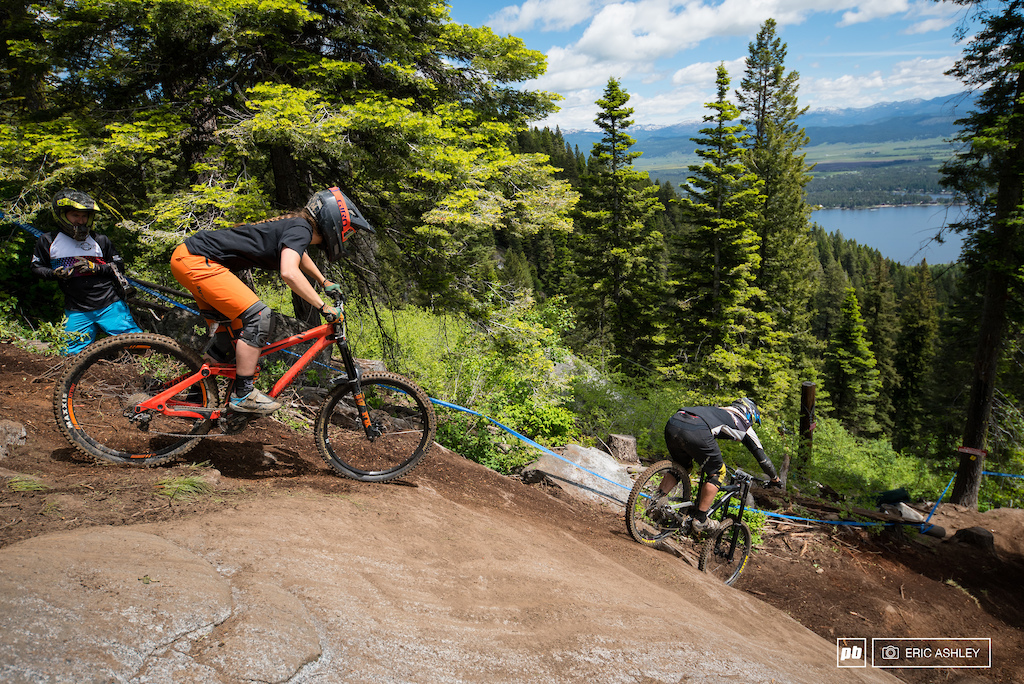 Alli Gaertner rolls the duffy inside line on the slab Cat 1 Women 0-29 .