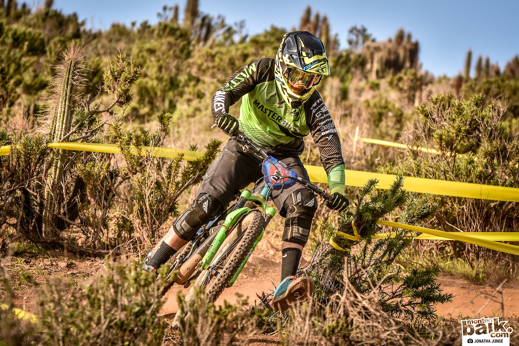 Montenbaik Enduro at full power with the 4th stage in La Serena