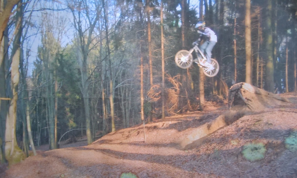 10years ago...found a nice pic on my DH Hardtail...9meter gap...good old times!!!