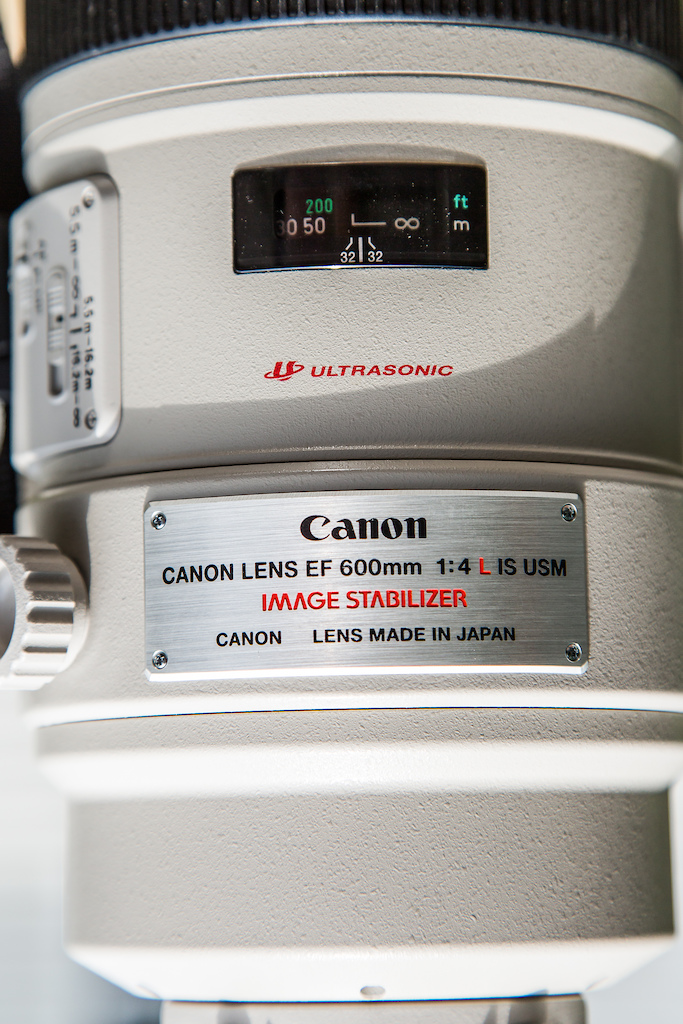 0 Canon Telephoto EF 600mm f/4.0L IS USM Lens