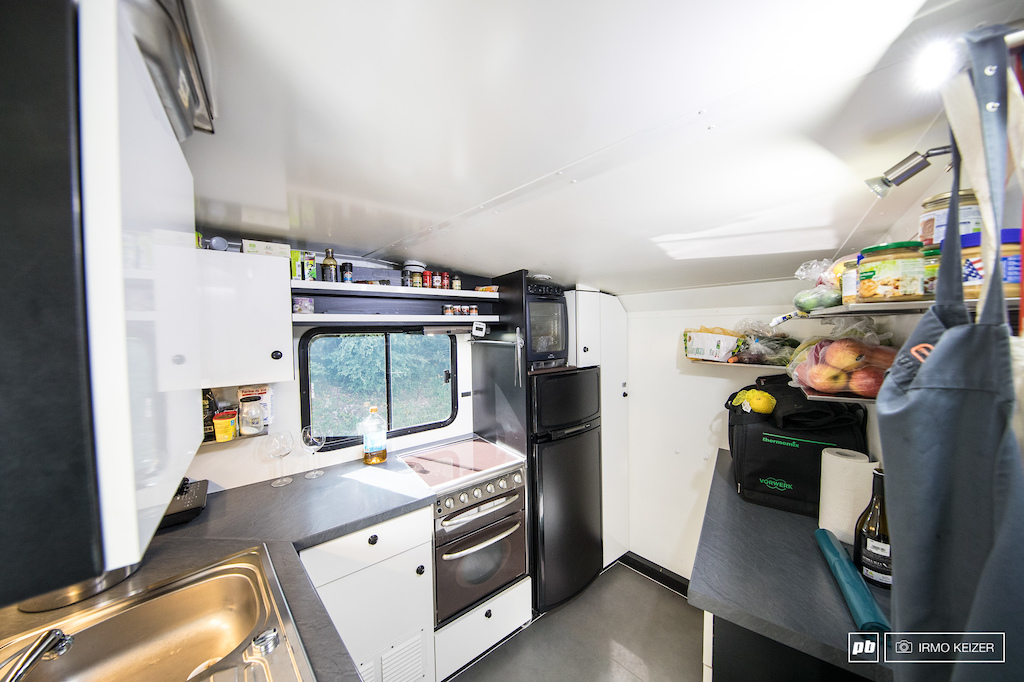 A fully equipped kitchen. This is where the magic happens. A hot air oven, grill, cooking plate and steamer provide the chef's backbone. Fridges can be found throughout the truck.
