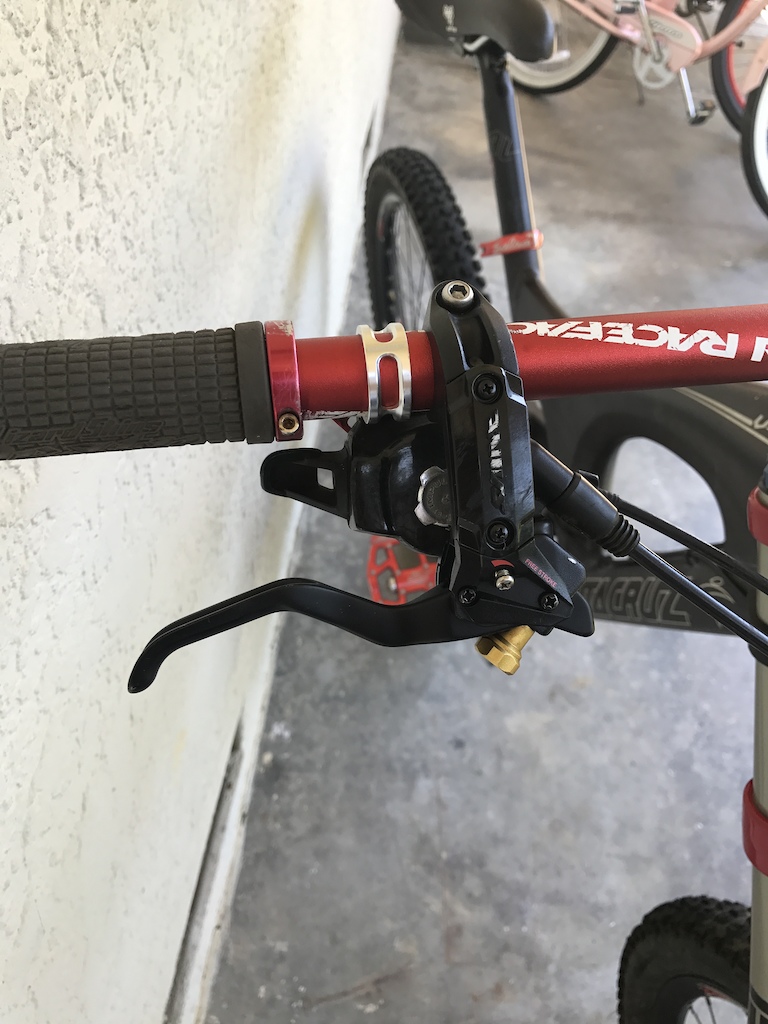 0 Santa Cruz V10