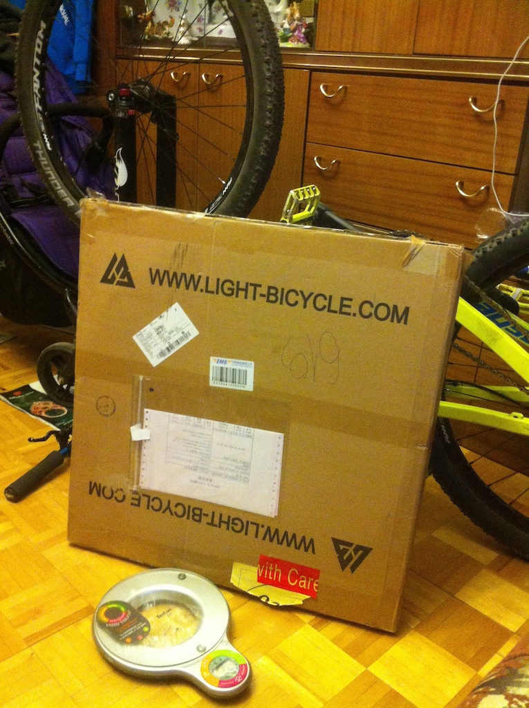 Light bicycle 26 carbon rims Heavy Duty 400 g for my precioussss.